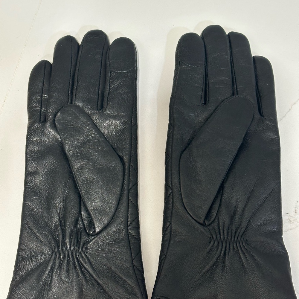 MICHAEL KORS Women's Leather Black Quilted Tech Gloves Size M Touch Tip Gloves - Picture 4 of 13